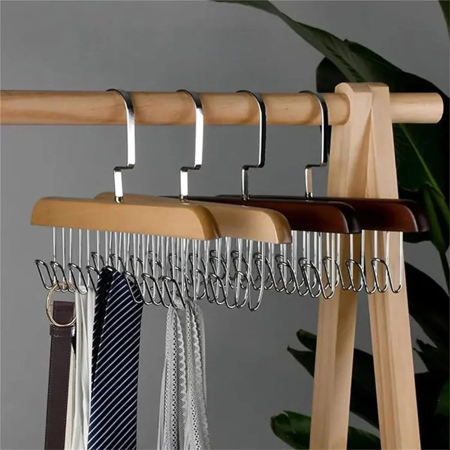 8 Hooks Solid Wood Anti Slip Multi Hanger