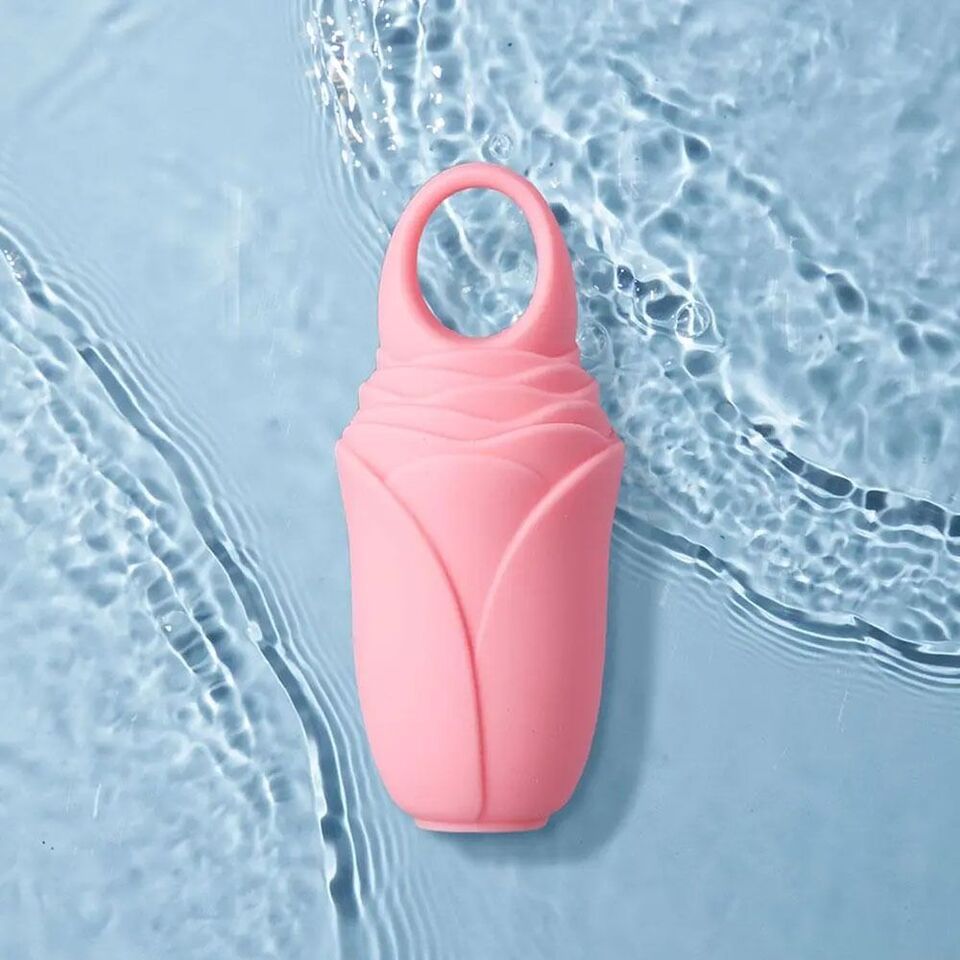 Relaxing Ice Holder face Massager